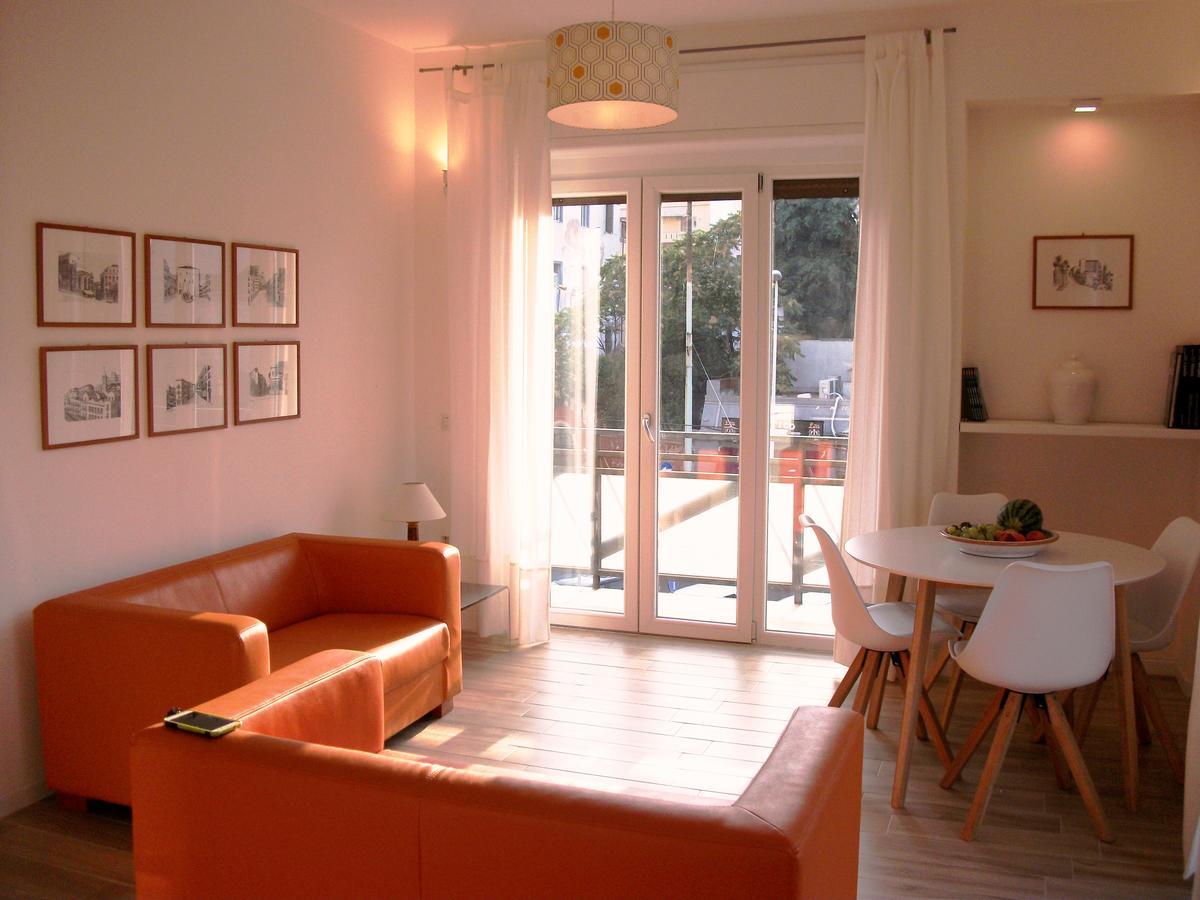 Bright Apartment Cagliari Buitenkant foto