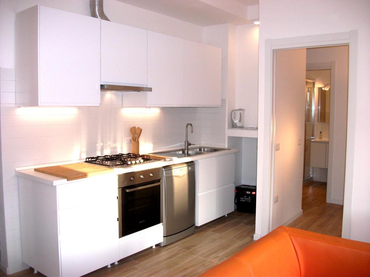 Bright Apartment Cagliari Buitenkant foto
