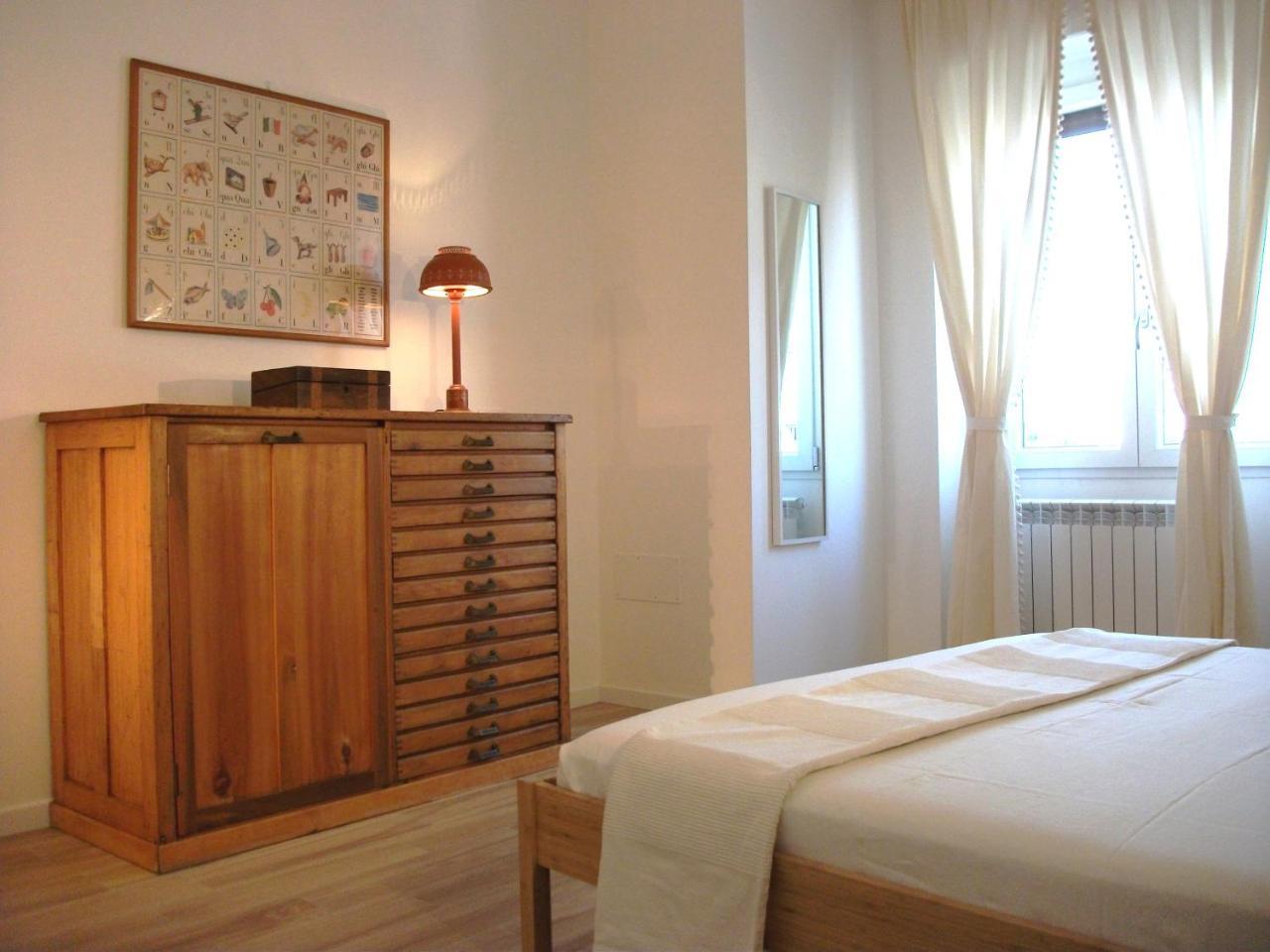 Bright Apartment Cagliari Buitenkant foto